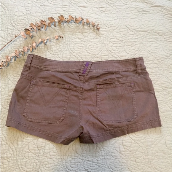 Volcom Shorts - Picture 3 of 6